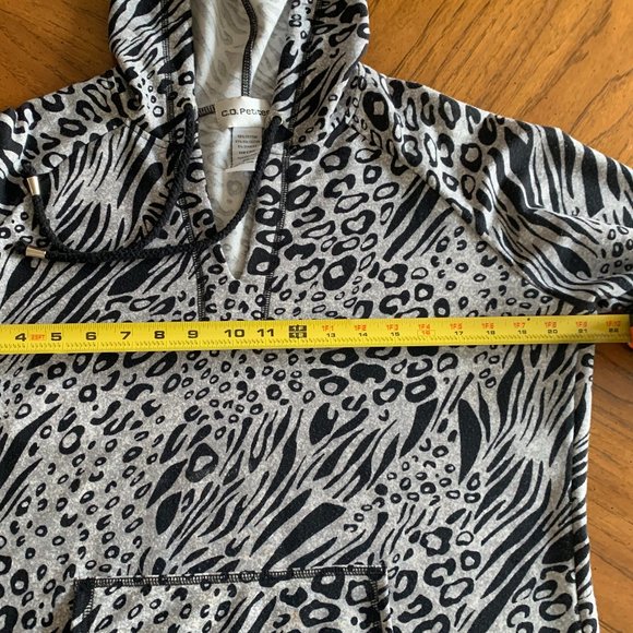 sz PM C D PETITES gray animal print pullover hoodie, CD petites, C.D. - Picture 6 of 7